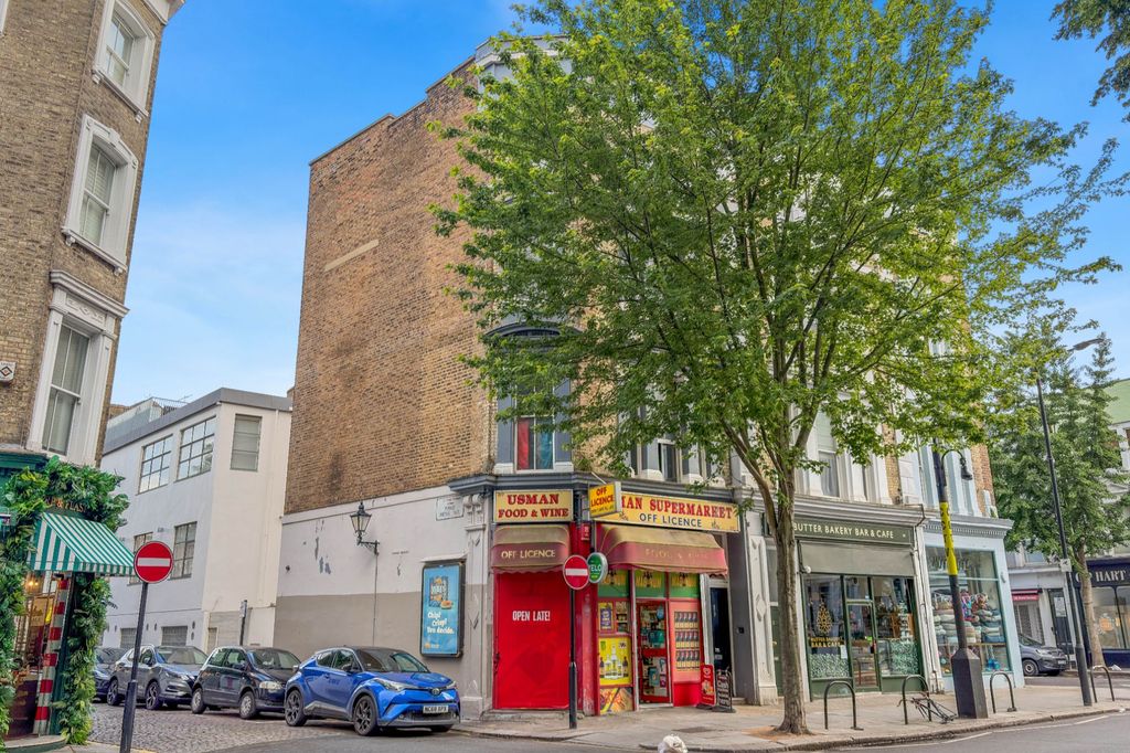 Property photo 3 of 11 217B Westbourne Park Road, Notting Hill, London W11 1Ea