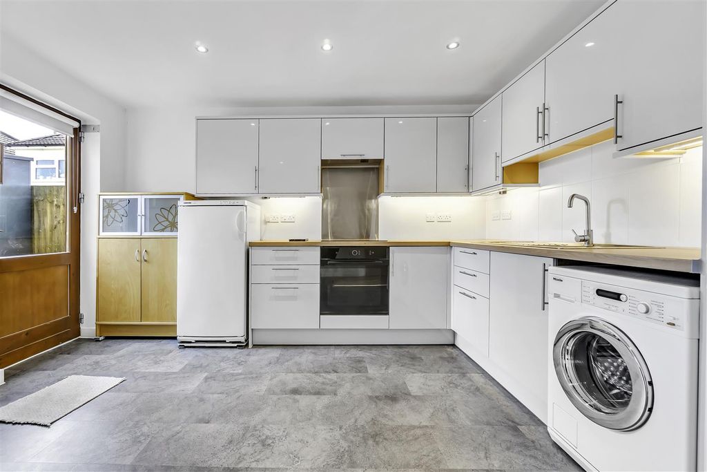 Property photo 2 of 26 Ktichen