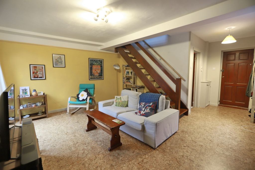 Property photo 3 of 18