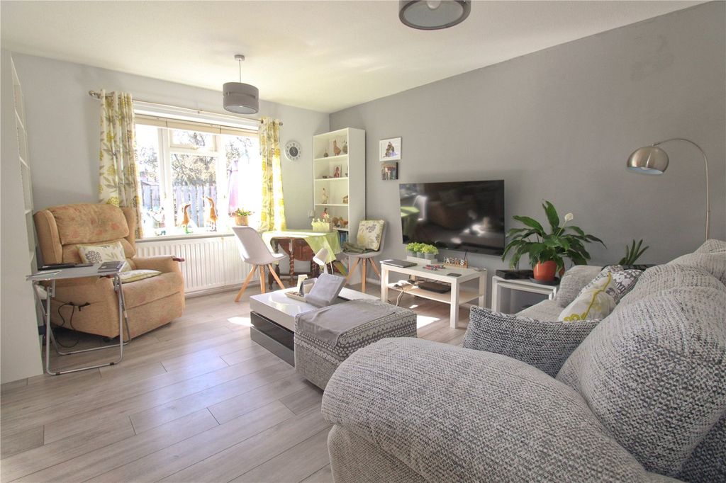 Property photo 3 of 12 Picture No. 15