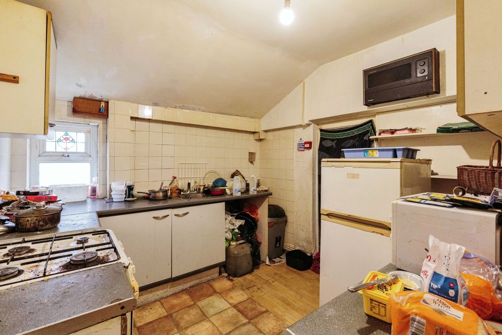 Property photo 2 of 17 Photography
