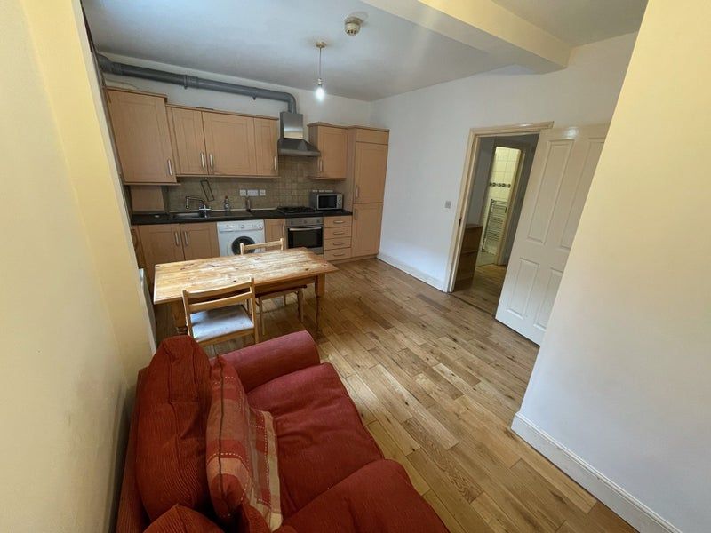 Property photo 3 of 6