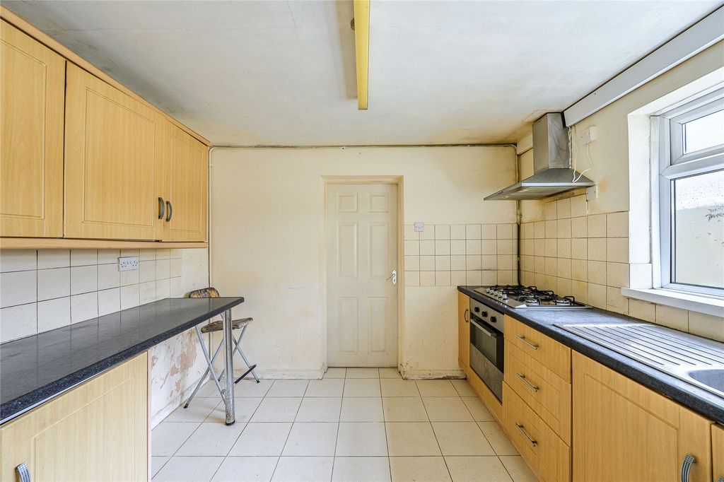 Property photo 3 of 15 Picture No. 04