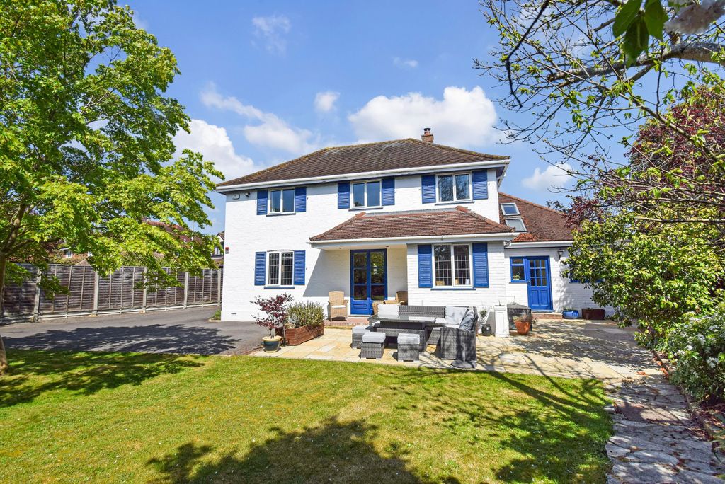 Property photo 1 of 35 External