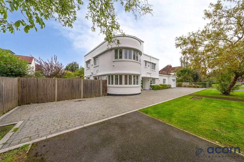 Property photo 2 of 35 Picture No. 43