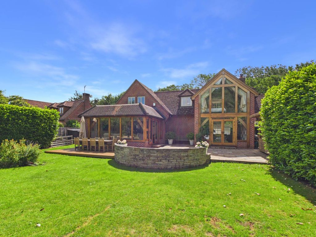 Property photo 1 of 26