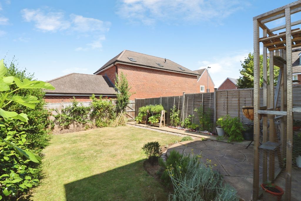 Property photo 3 of 18 Pbox-Img.Jpg