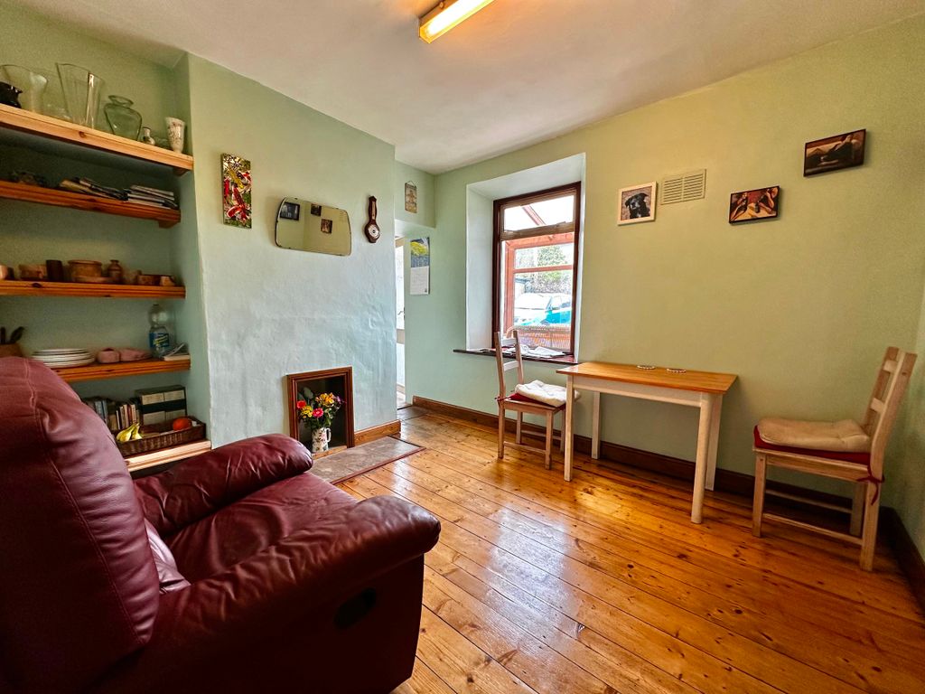 Property photo 3 of 26