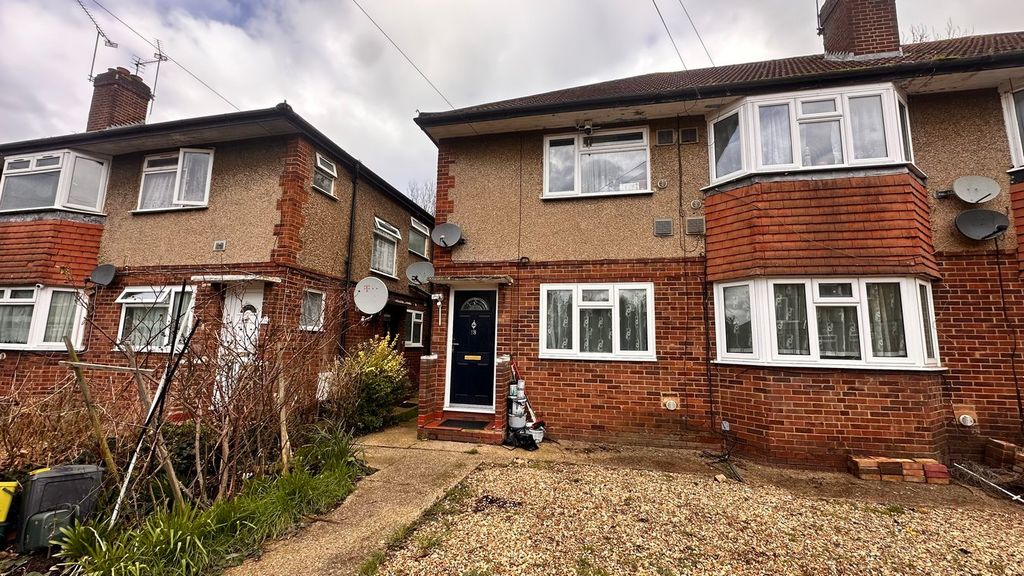 Property photo 1 of 9 Front