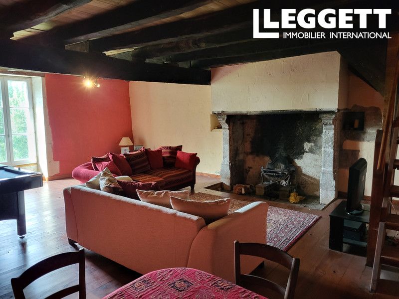Property photo 3 of 10