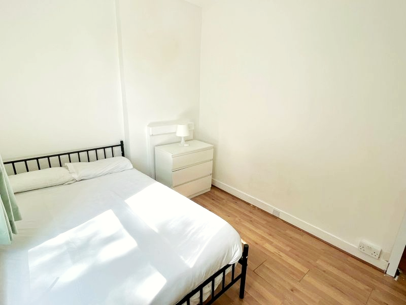 Property photo 1 of 4
