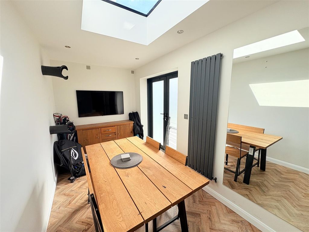 Property photo 3 of 17 Img_4981 - Copy.Jpeg