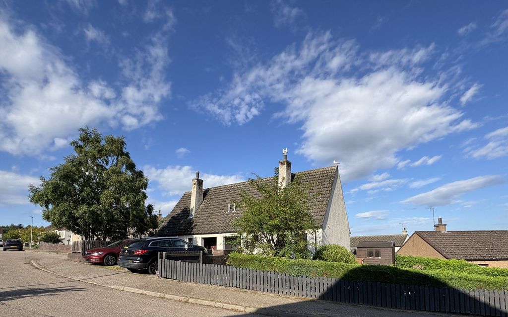 Property photo 1 of 25