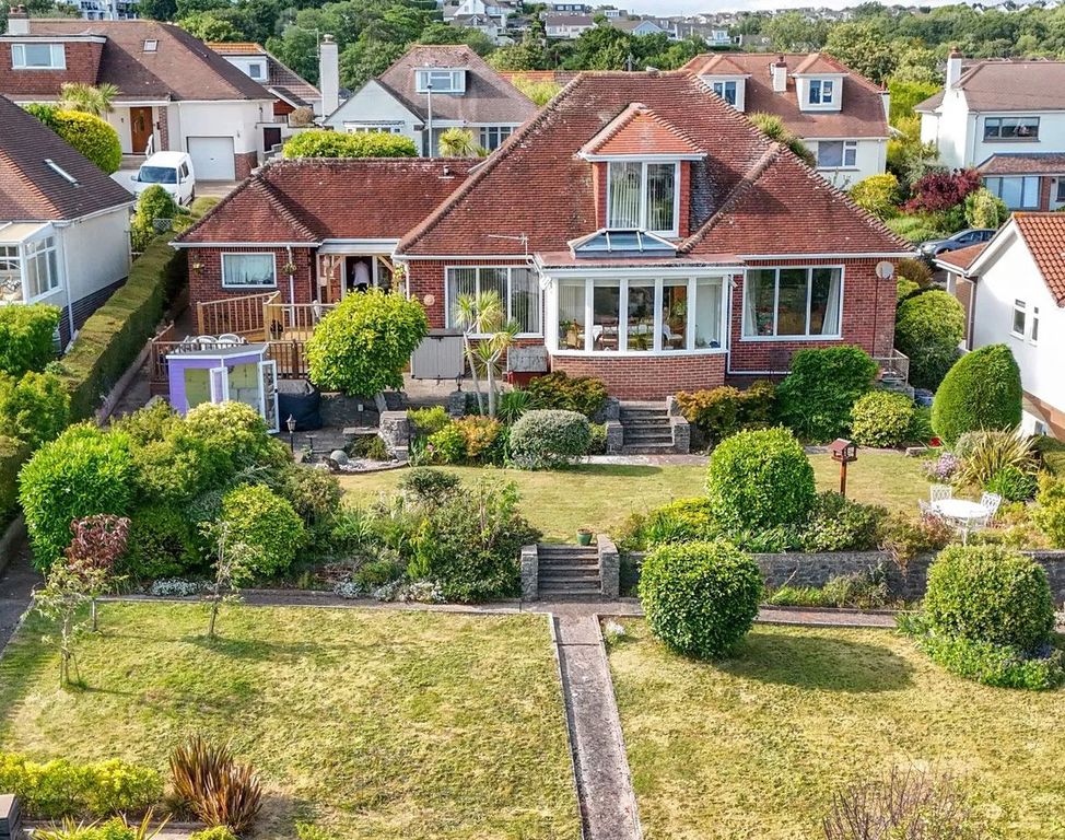 Property photo 1 of 24