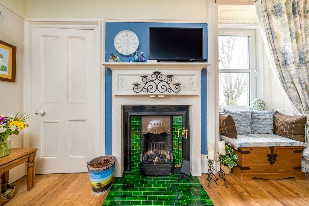 Property photo 3 of 36 Westfield House_Chirnside-06.Jpg