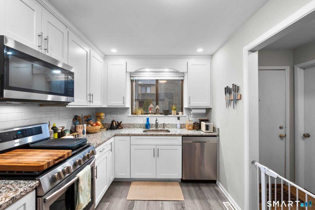 Property photo 2 of 13 <Alttext/>