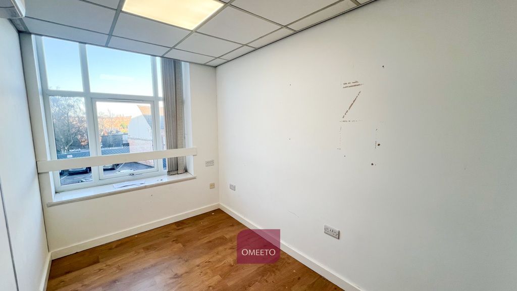 Property photo 1 of 4 Office To Let