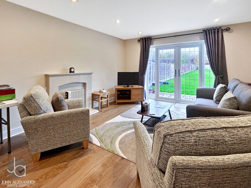 Property photo 2 of 14 20251124_134253793_0.0