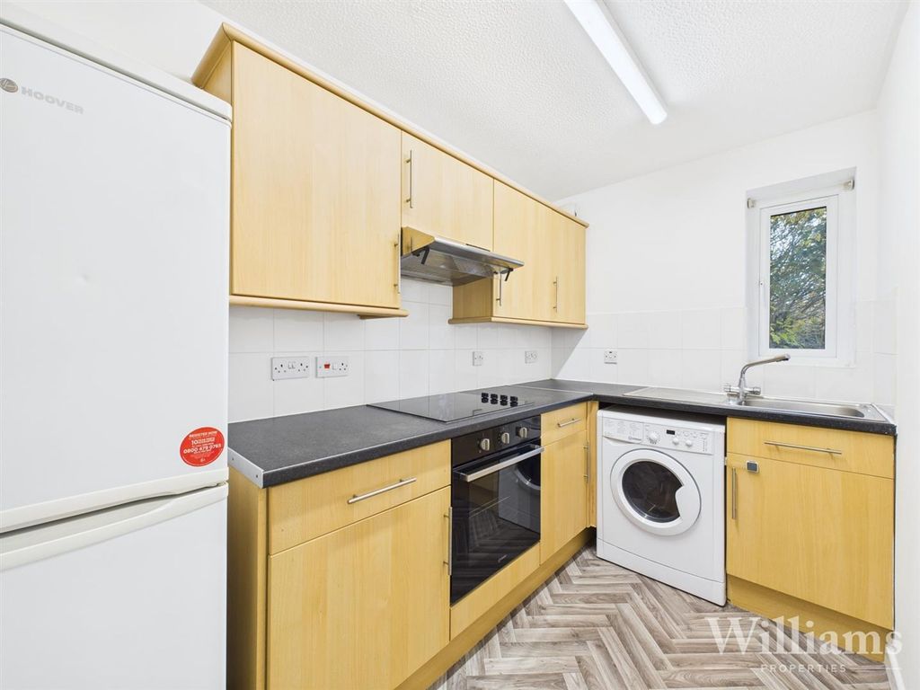 Property photo 2 of 17 Cam02861G0-Pr0524-Still006.Jpg