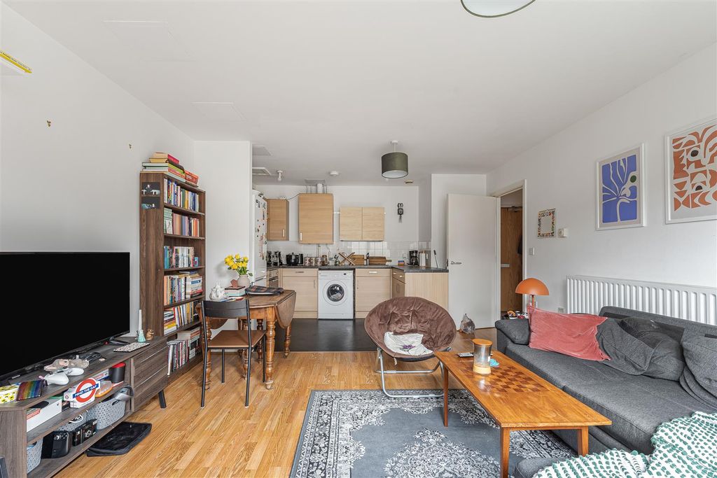 Property photo 3 of 20 3