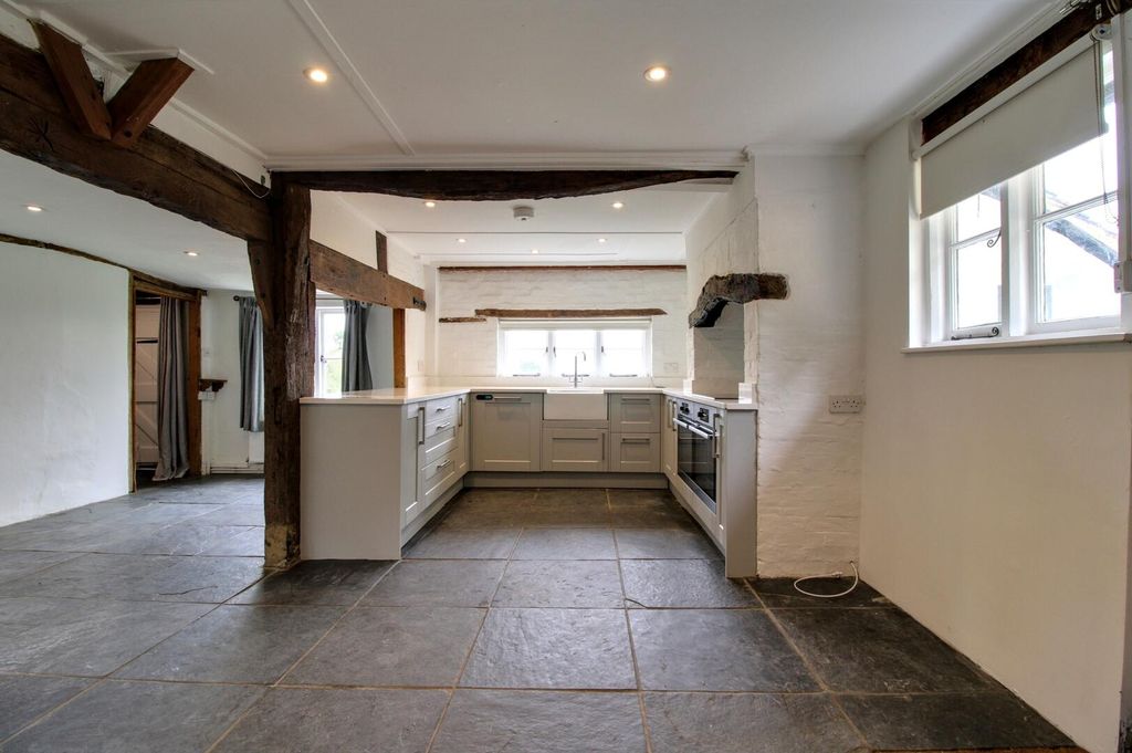 Property photo 3 of 15 Kitchen