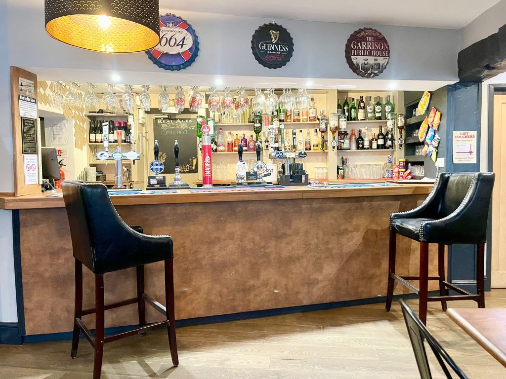 Property photo 2 of 20