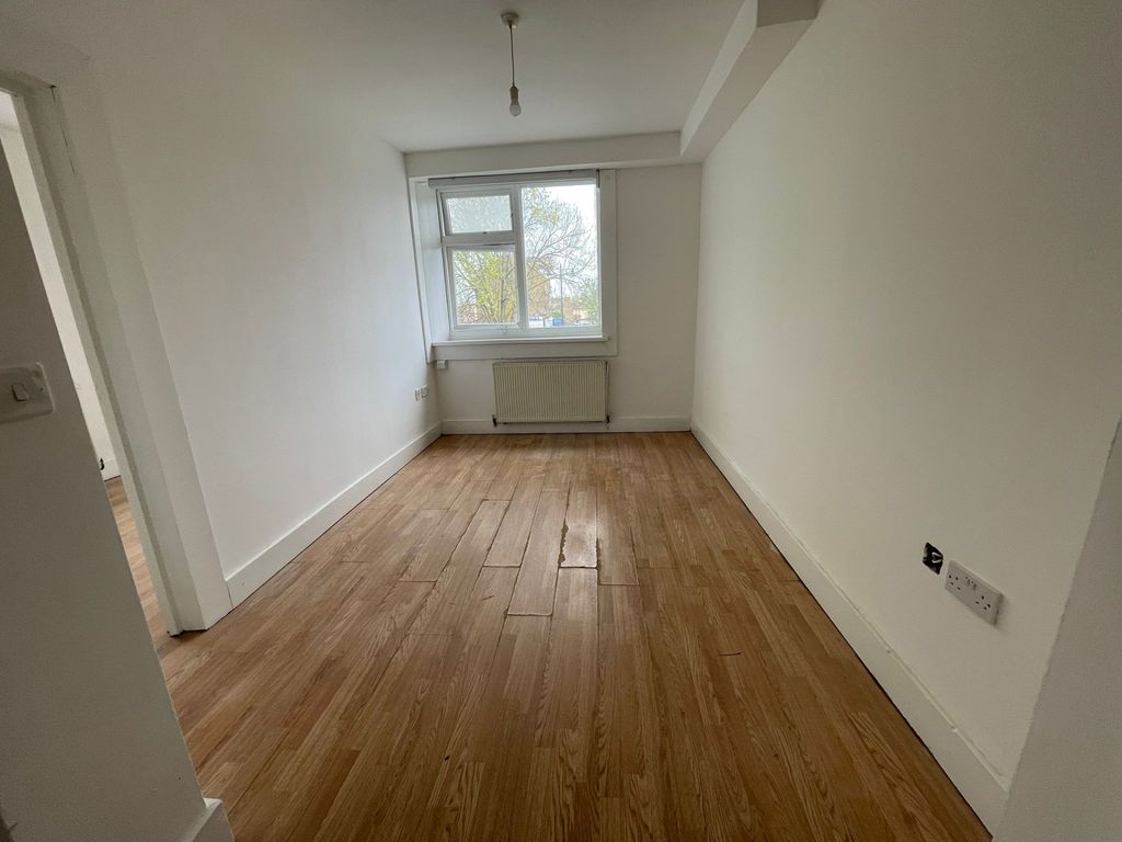 Property photo 2 of 10 Photo 1