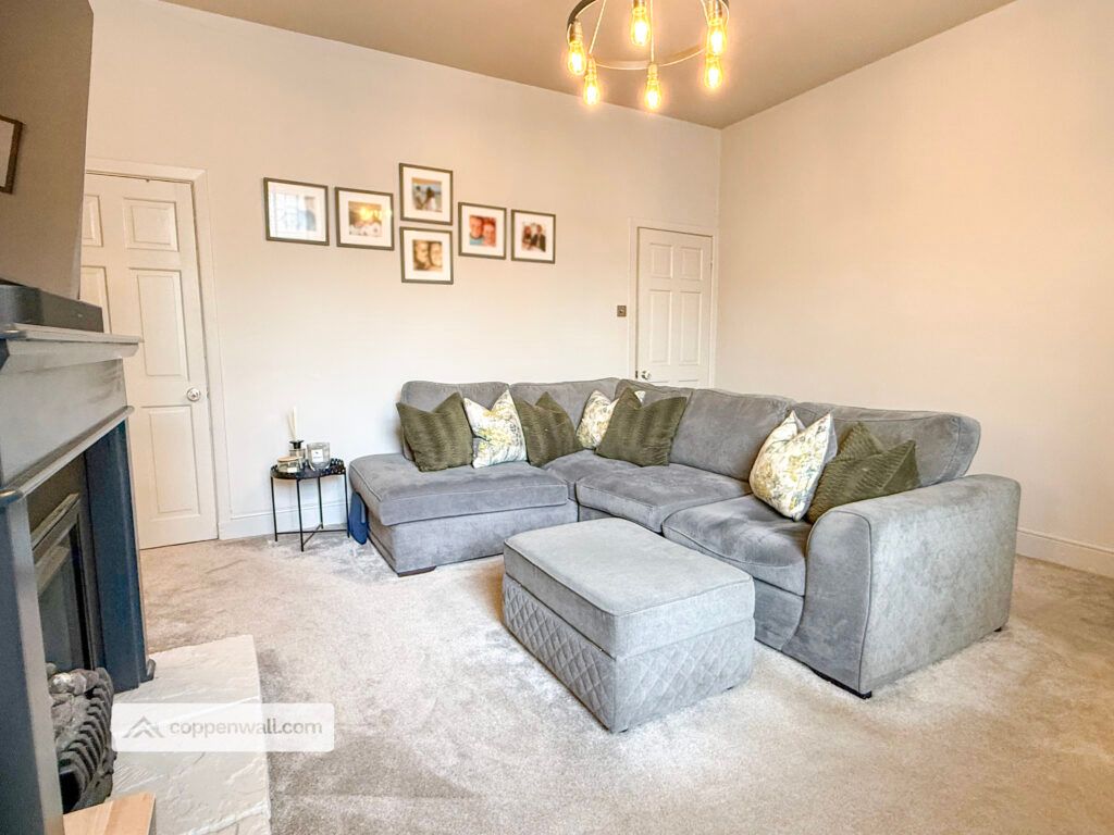 Property photo 2 of 25