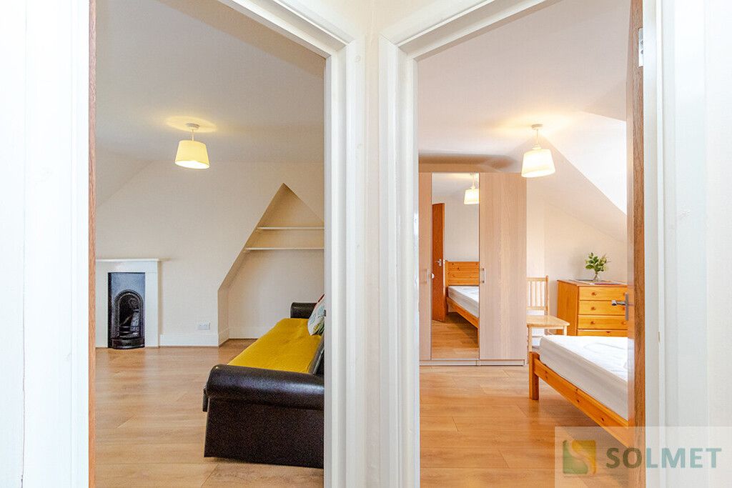 Property photo 3 of 10 3