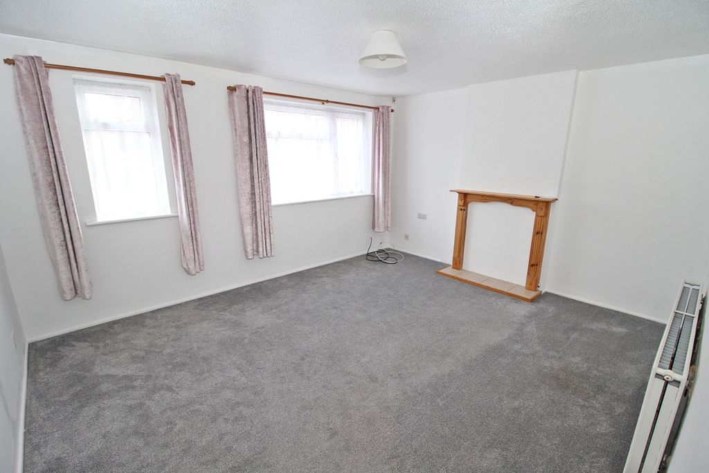 Property photo 2 of 11 5372533