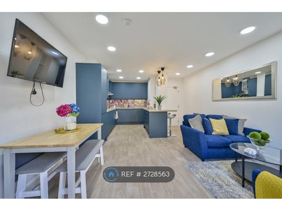 Property photo 2 of 18 Dining/Kitchen