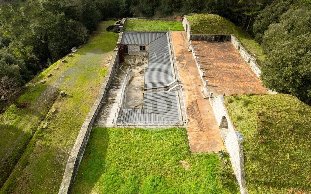 Property photo 3 of 25