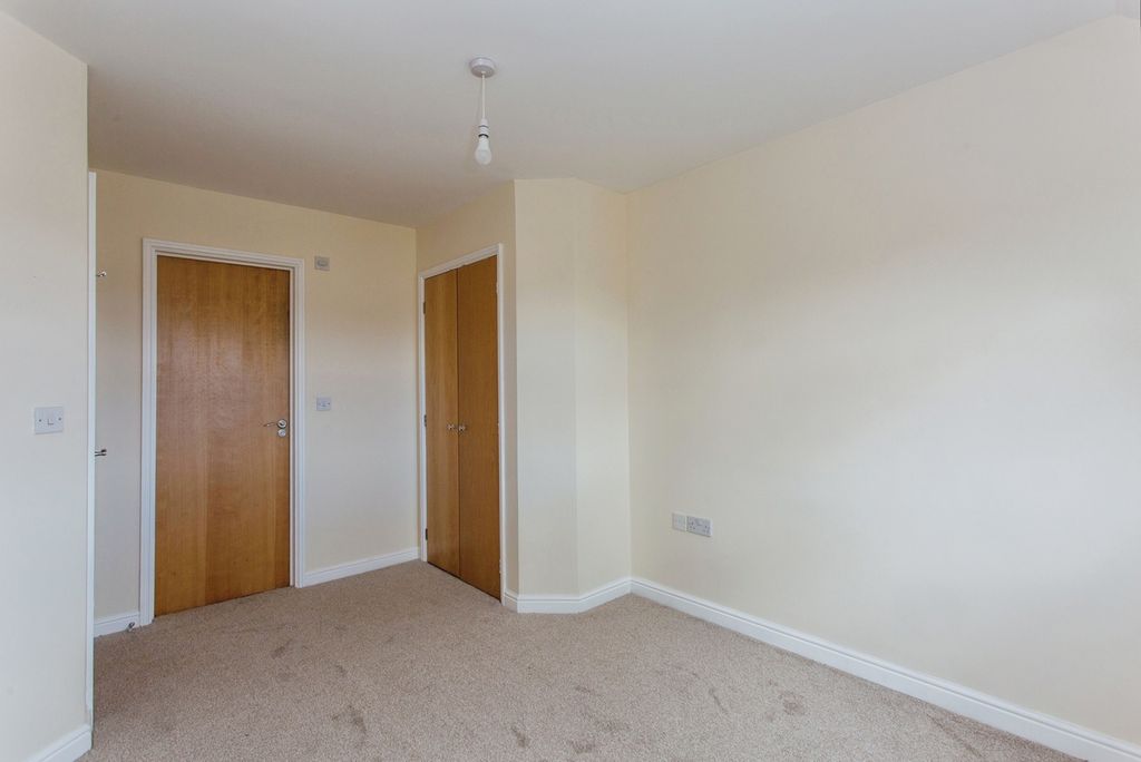 Additional image 8 of 2 bed flat for saleGreat Park Drive, Leyland, Lancashire PR25