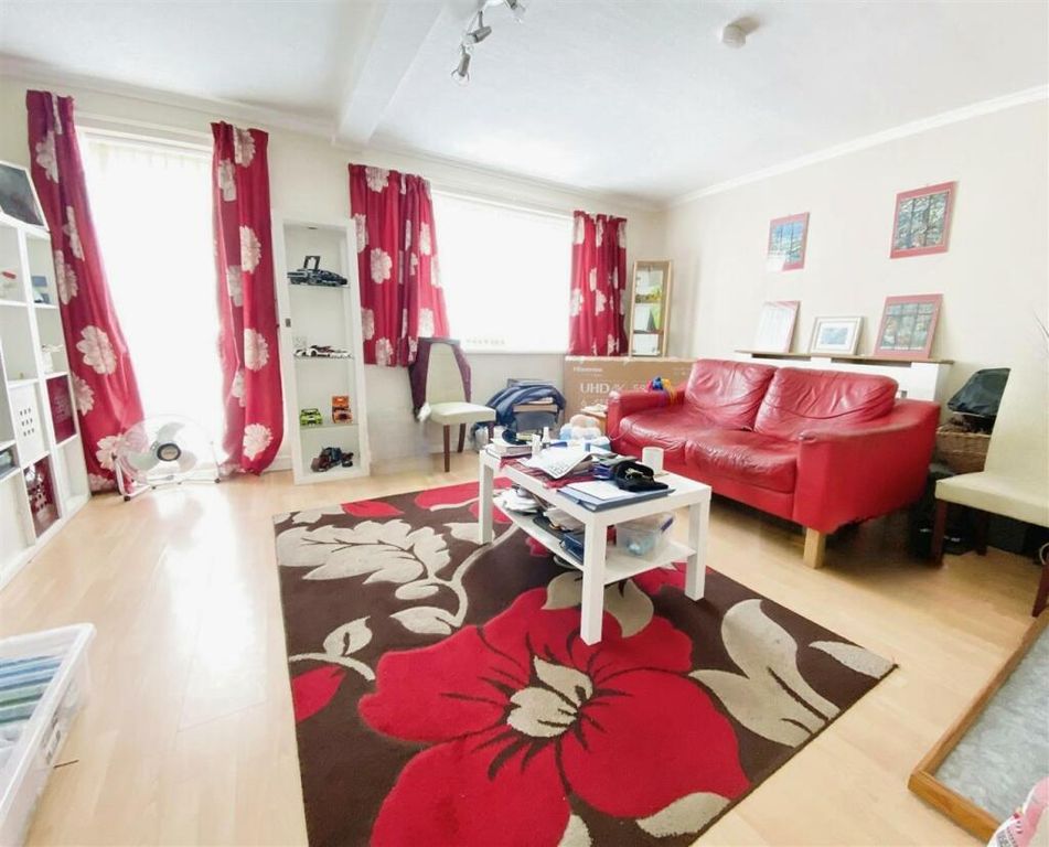Property photo 2 of 14