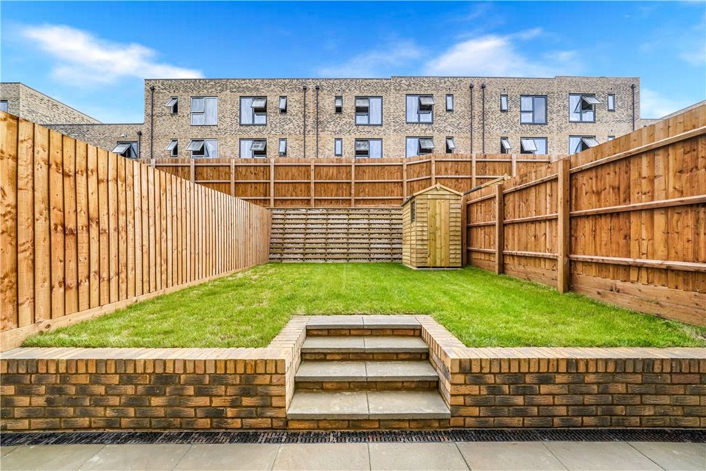 Property photo 2 of 39 Picture No. 03
