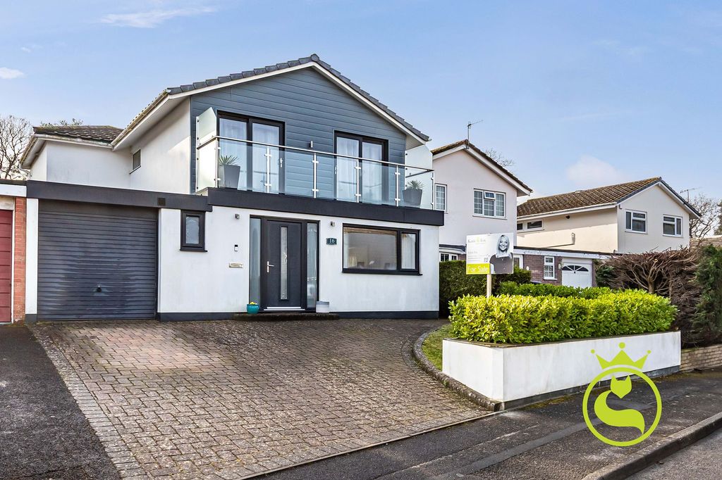 Property photo 3 of 18