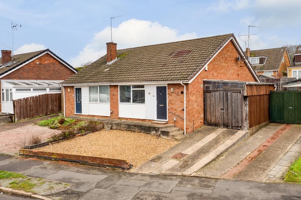 Property photo 1 of 17 29 Grosvenor Way, Barton Seagrave-2.Jpg