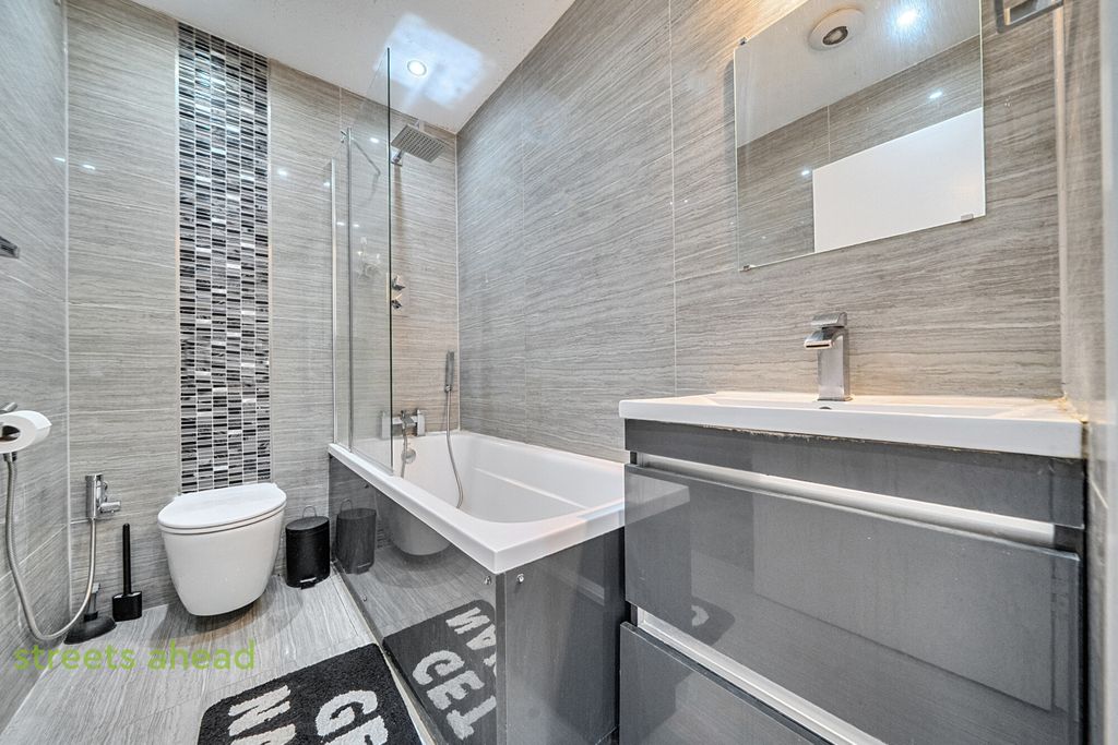 Property photo 3 of 14 4E36Ea9E-F710-4Ea...