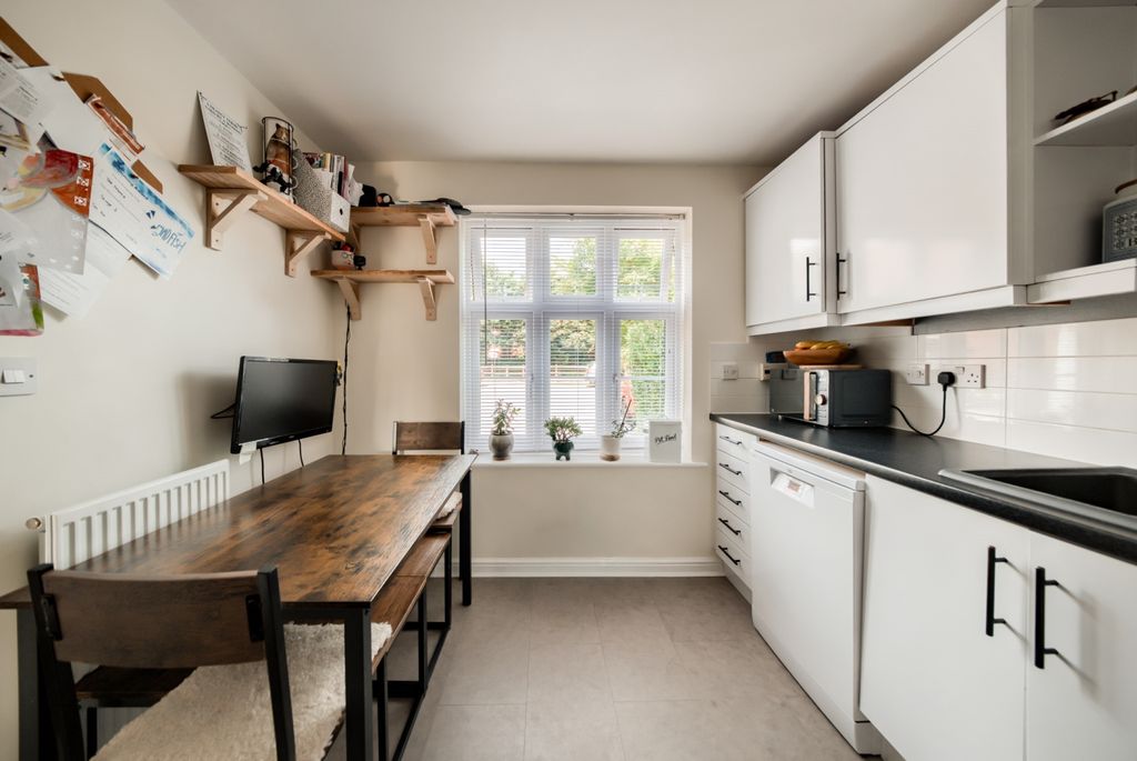 Property photo 2 of 16 Xt5A4691-Hdr(3)