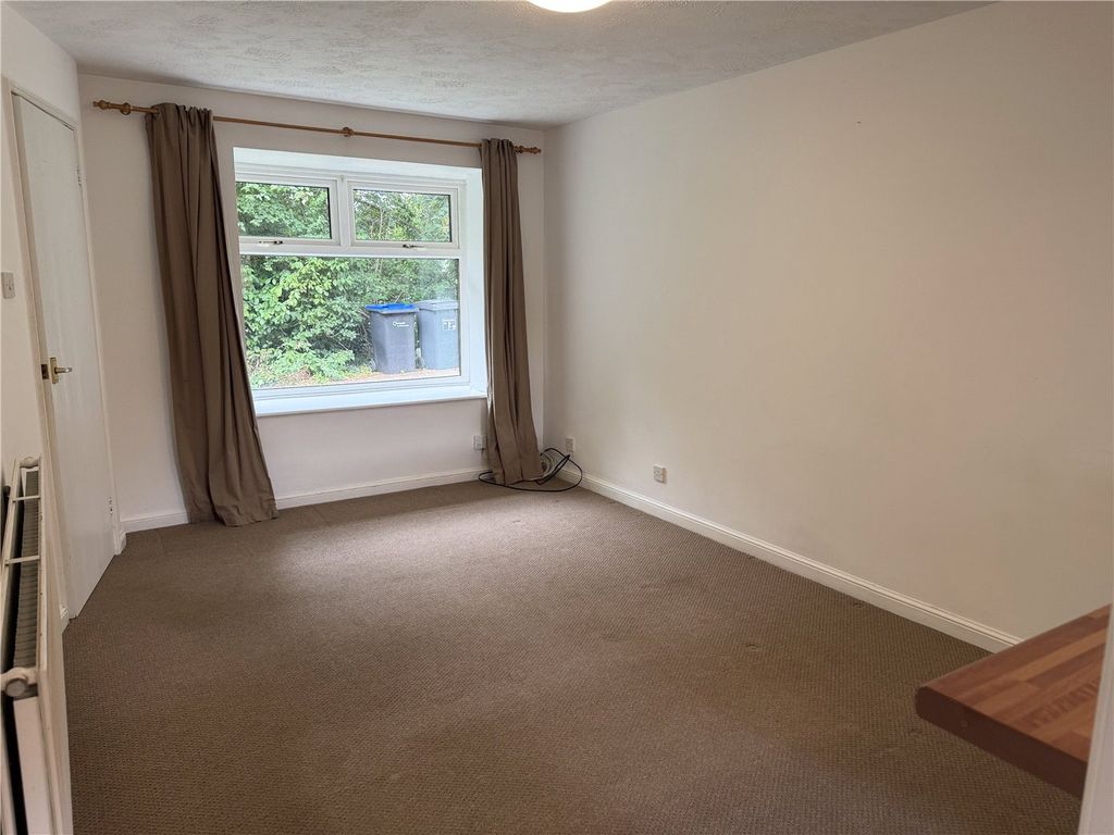 Property photo 3 of 7 Picture No. 10
