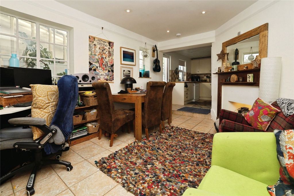 Property photo 3 of 13 Picture No. 11