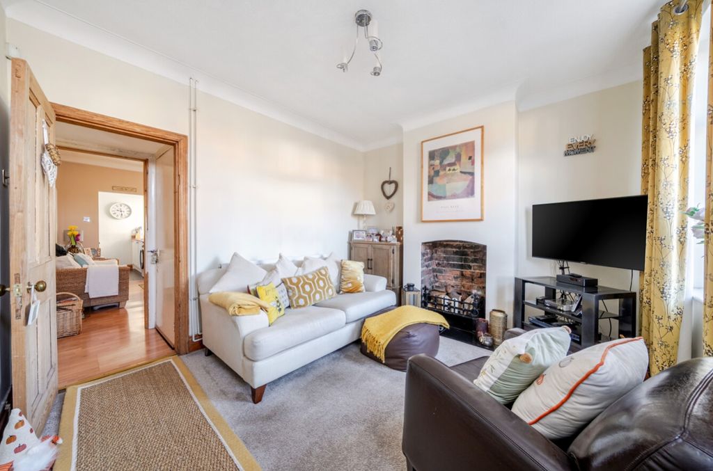 Property photo 2 of 21 1432841-14-69c508F25253d