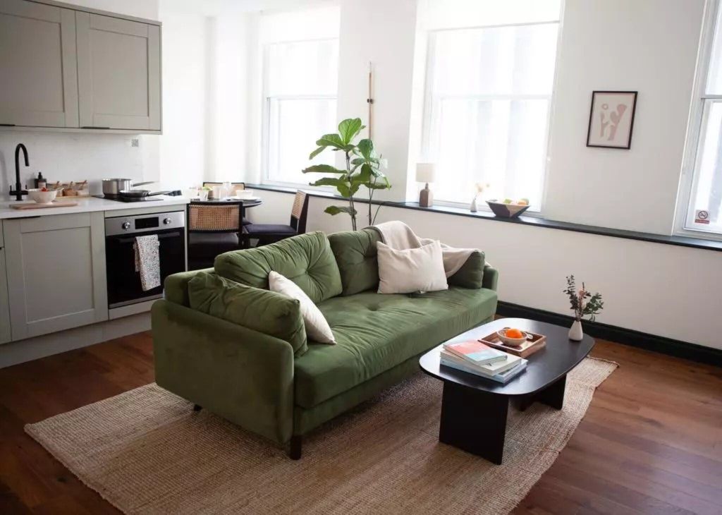 Property photo 1 of 14 Living Room