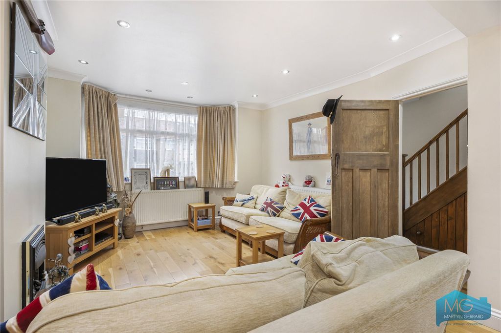 Property photo 3 of 28 Picture No. 26