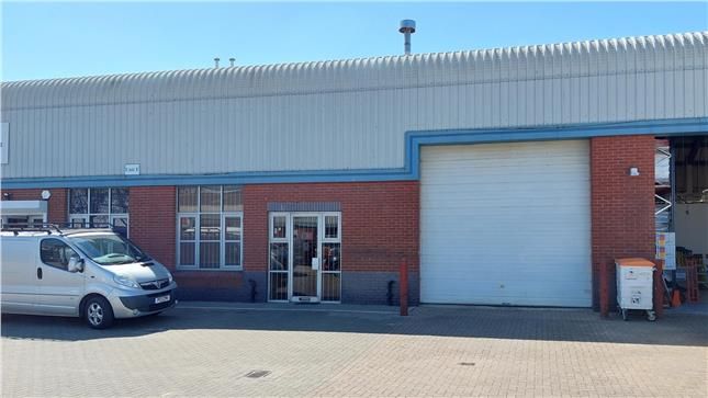 Property photo 1 of 8 Photo 6