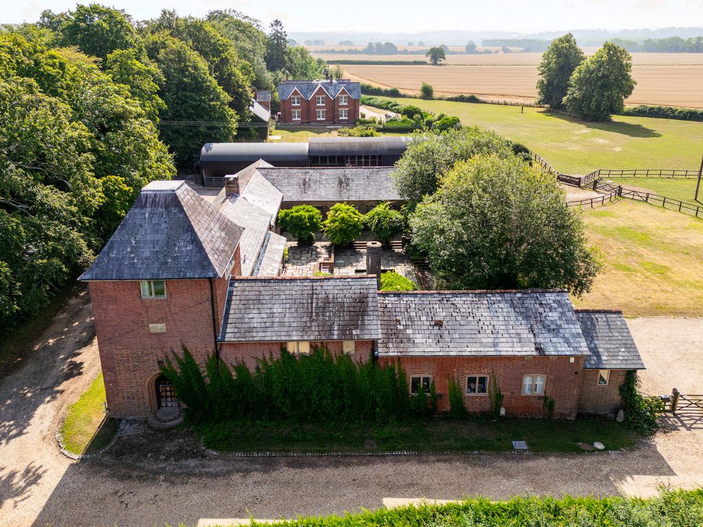 Property photo 1 of 33
