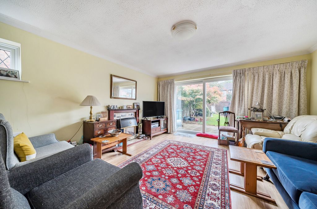 Property photo 2 of 17 1372907-10-69023A...