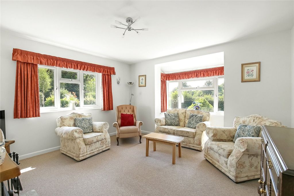 Property photo 3 of 38 Picture No. 54