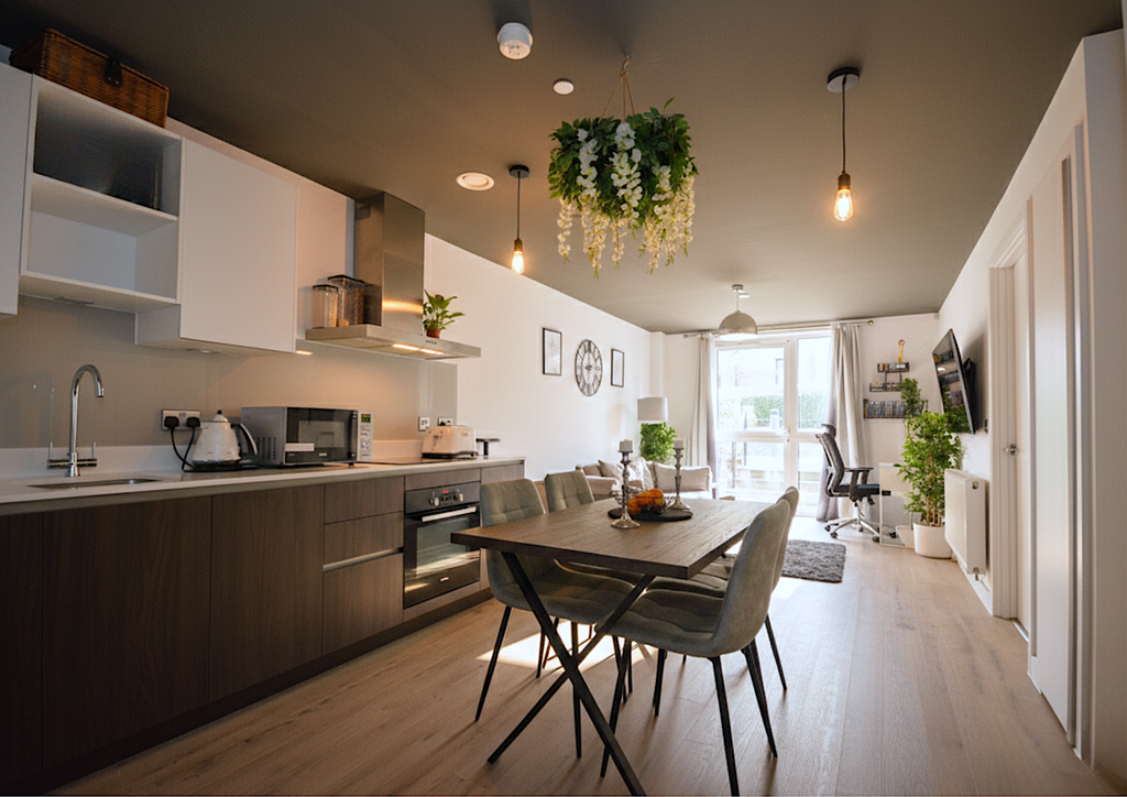 Property photo 3 of 11 Kitchen/Living