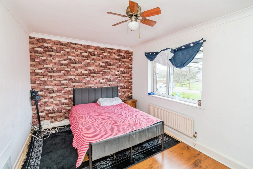 Property photo 2 of 15 Pbox-Img.Jpg